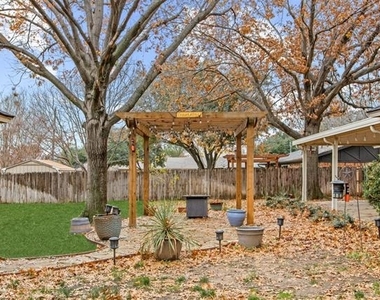 611 Field Street - Photo Thumbnail 34