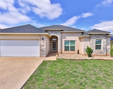 3126 Oakley Street - Photo Thumbnail 28