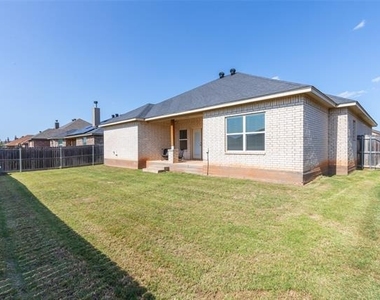 3126 Oakley Street - Photo Thumbnail 30