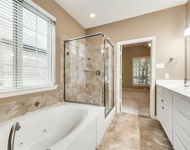 925 Sloan Drive - Photo Thumbnail 12