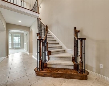 925 Sloan Drive - Photo Thumbnail 27