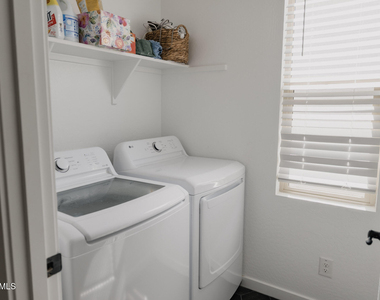 9403 E Solina Avenue - Photo Thumbnail 16