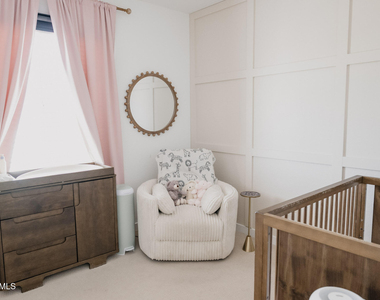 9403 E Solina Avenue - Photo Thumbnail 13