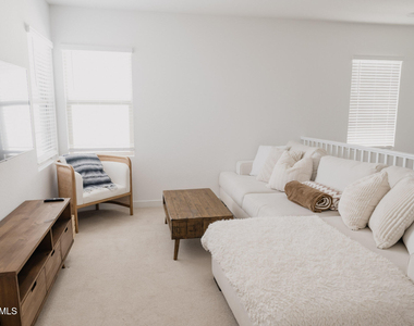 9403 E Solina Avenue - Photo Thumbnail 10