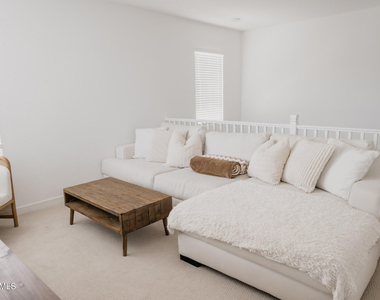 9403 E Solina Avenue - Photo Thumbnail 11