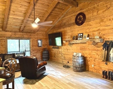1126 Kingston Drive - Photo Thumbnail 6