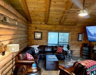 1126 Kingston Drive - Photo Thumbnail 5