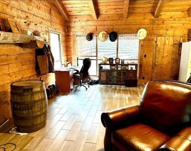 1126 Kingston Drive - Photo Thumbnail 12
