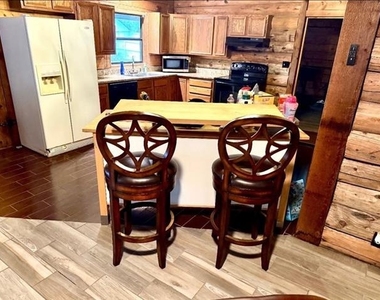 1126 Kingston Drive - Photo Thumbnail 13