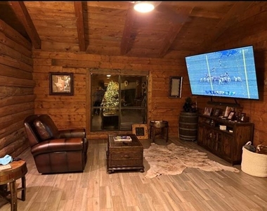 1126 Kingston Drive - Photo Thumbnail 18