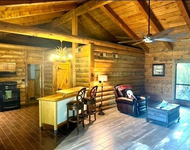 1126 Kingston Drive - Photo Thumbnail 9