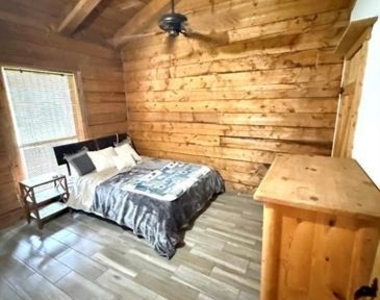 1126 Kingston Drive - Photo Thumbnail 17