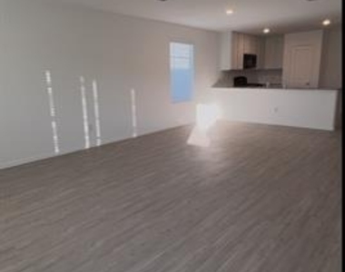 11815 Hermosa Lane - Photo Thumbnail 4
