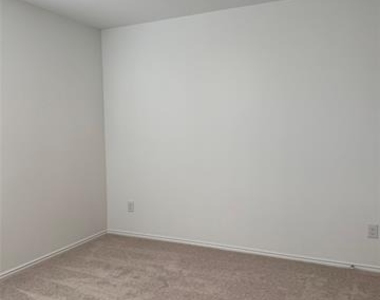 11815 Hermosa Lane - Photo Thumbnail 8
