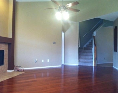 6100 Moor Hen Drive - Photo Thumbnail 5