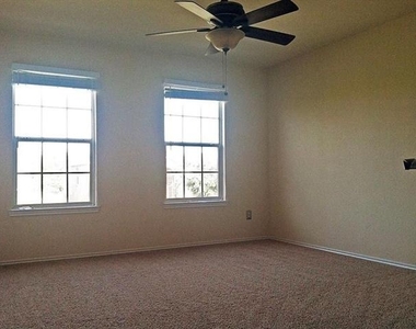 6100 Moor Hen Drive - Photo Thumbnail 9