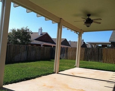 6100 Moor Hen Drive - Photo Thumbnail 12
