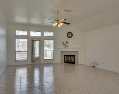 8841 San Joaquin Trail - Photo Thumbnail 2