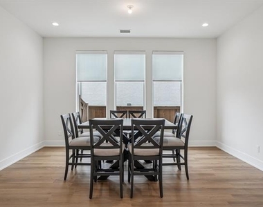 3960 Medio Creek Drive - Photo Thumbnail 4