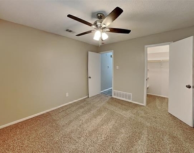 4300 Spring Hill Lane - Photo Thumbnail 9