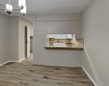 4300 Spring Hill Lane - Photo Thumbnail 4