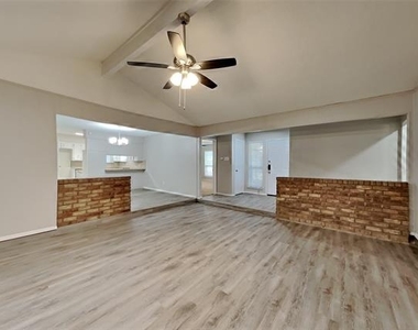 4300 Spring Hill Lane - Photo Thumbnail 2