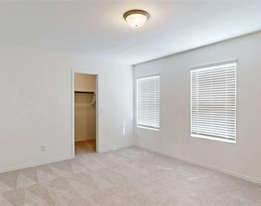 4536 Benham Drive - Photo Thumbnail 22