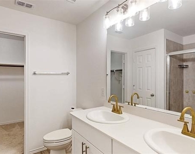 4536 Benham Drive - Photo Thumbnail 15
