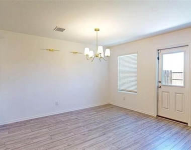 4536 Benham Drive - Photo Thumbnail 11