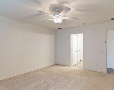 4536 Benham Drive - Photo Thumbnail 13