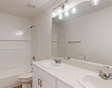 4536 Benham Drive - Photo Thumbnail 24