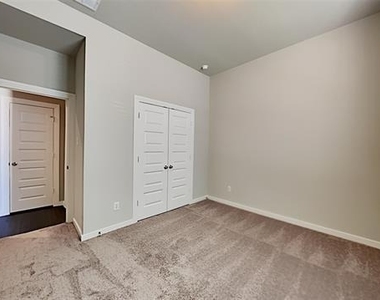 1552 Seminole Drive - Photo Thumbnail 19