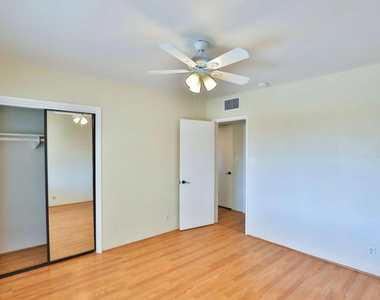 2421 W Anderson Avenue - Photo Thumbnail 14