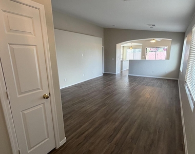 17260 W Navajo Street - Photo Thumbnail 5