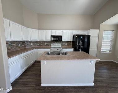 17260 W Navajo Street - Photo Thumbnail 8