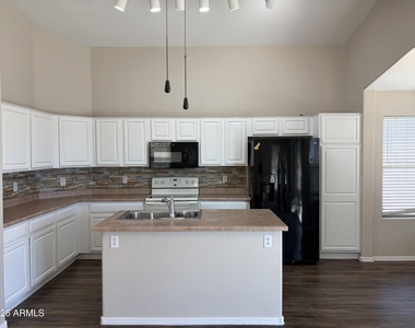 17260 W Navajo Street - Photo Thumbnail 9