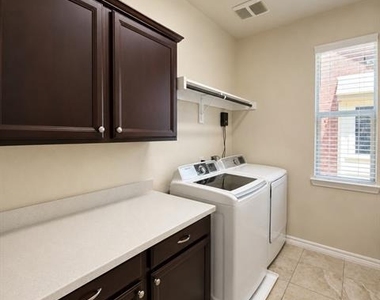 8416 Whistling Duck Drive - Photo Thumbnail 14