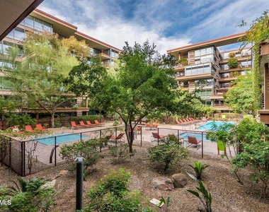 7121 E Rancho Vista Drive - Photo Thumbnail 37