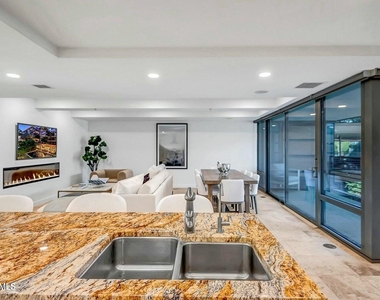 7121 E Rancho Vista Drive - Photo Thumbnail 2