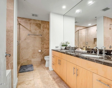 7121 E Rancho Vista Drive - Photo Thumbnail 21