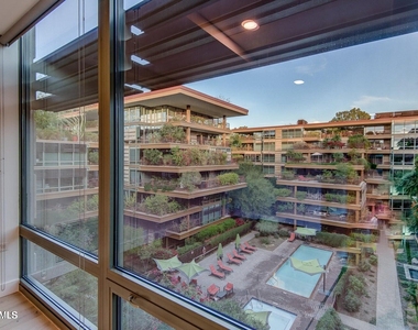 7121 E Rancho Vista Drive - Photo Thumbnail 26