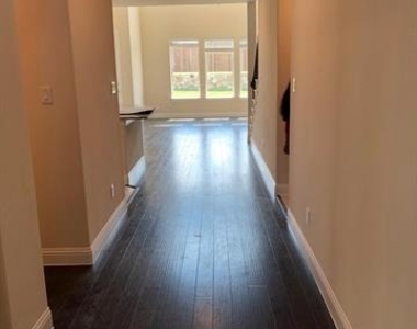 2436 Valley Lane - Photo Thumbnail 1