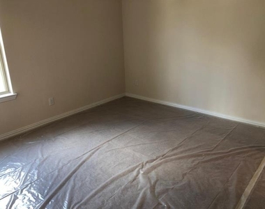 2436 Valley Lane - Photo Thumbnail 16