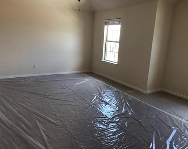 2436 Valley Lane - Photo Thumbnail 13