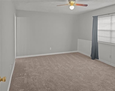 701 Idlewilde Drive - Photo Thumbnail 8