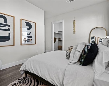 4770 N Luxe Lane - Photo Thumbnail 13