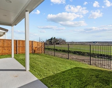 4770 N Luxe Lane - Photo Thumbnail 14