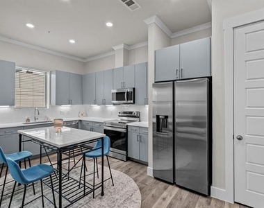 4770 N Luxe Lane - Photo Thumbnail 3
