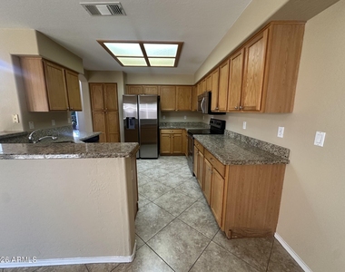 10050 E Carmel Avenue - Photo Thumbnail 13