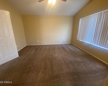 10050 E Carmel Avenue - Photo Thumbnail 27